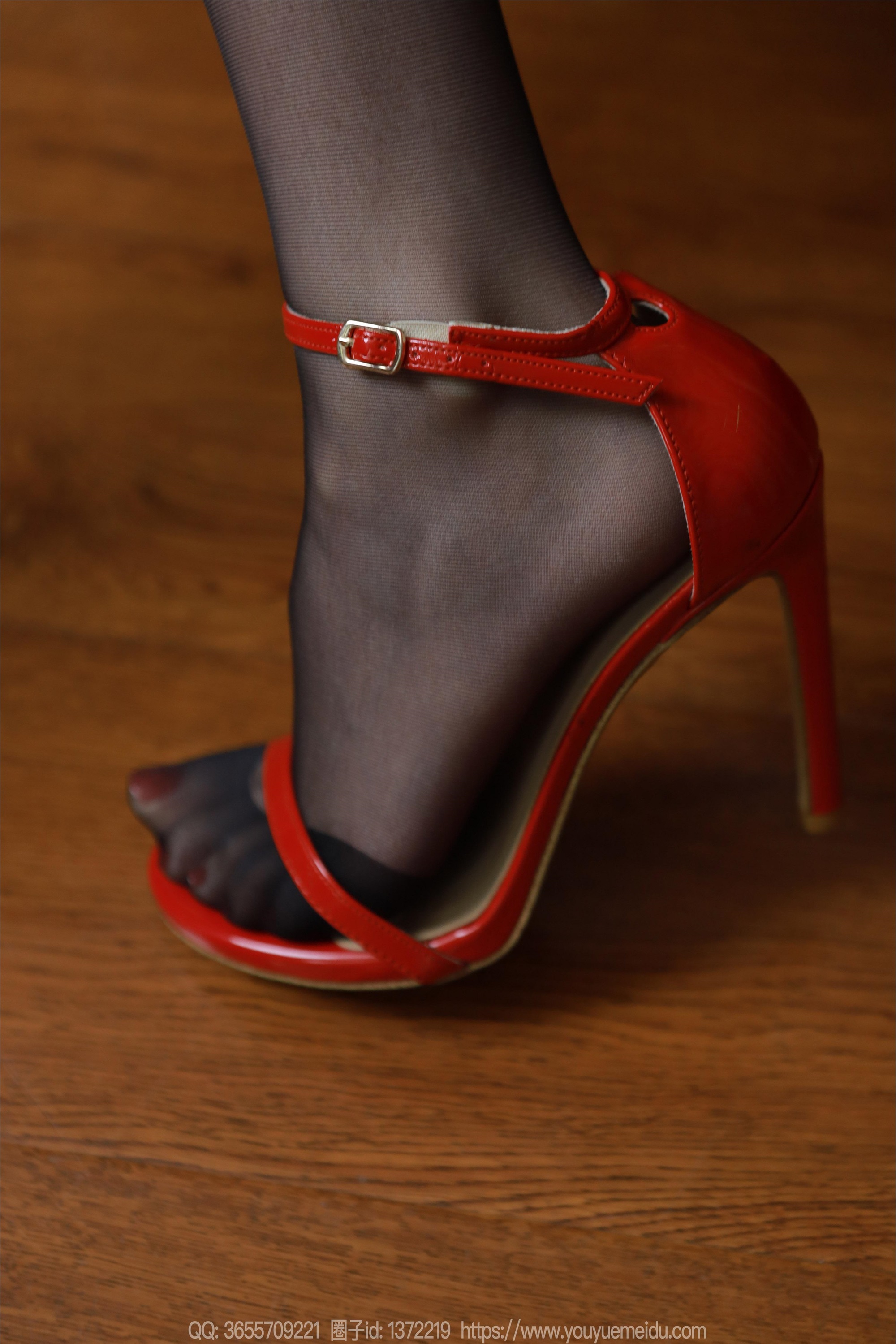 IESS异思趣向  2024.08.18 丝享家 1822 团团《红色高跟鞋（上）》